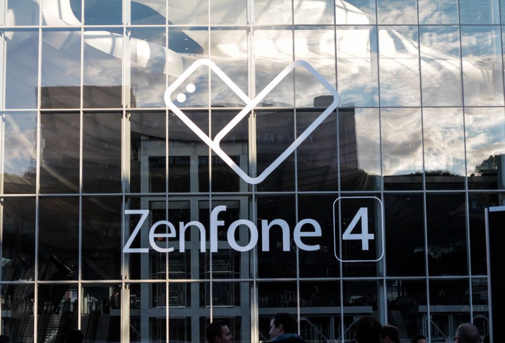 Tec_Blog_Hamburg_ASUS_ZENFONE_4_Keynote_Rom_Rome_Lifestyle_Travel_Blogger_Kooperation_Plus_Size_Model_international